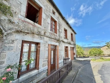 MAISON DE VILLAGE DE 110 M2, TERRAIN DE 3 476 M2, 4 CHAMBRES, DOUBLE GARAGE DE 62 M2, GARAGE, ATELIERS, CAVE VOÛTÉE, TF 251€