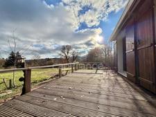 MAISON PLAIN-PIED DE 135 M2, TERRAIN ARBORÉ DE 5 675 M2, 4 CHAMBRES, DÉPENDANCES, VUE DÉGAGÉE, FIBRE, TF 547€, PUITS, MARE, FOUR À PAIN