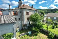 MAISON DE VILLAGE DE 110 M2, TERRAIN DE 3 476 M2, 4 CHAMBRES, DOUBLE GARAGE DE 62 M2, GARAGE, ATELIERS, CAVE VOÛTÉE, TF 251€