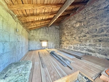 MAISON MITOYENNE DE 50 M2, TERRAIN DE 86 M2, UNE CHAMBRE ET UN BUREAU, FIBRE, DOUBLE VITRAGE DE 2009, TOUT-À-L'ÉGOUT, COUVERTURE DE 2010, UN GRENIER de 30 M2, TF 152€