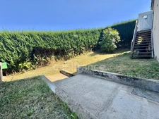 MAISON MITOYENNE DE 50 M2, TERRAIN DE 86 M2, UNE CHAMBRE ET UN BUREAU, FIBRE, DOUBLE VITRAGE DE 2009, TOUT-À-L'ÉGOUT, COUVERTURE DE 2010, UN GRENIER de 30 M2, TF 152€