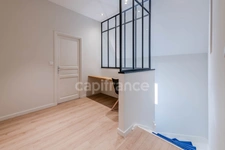 Fully renovated 255 m² bourgeois house, enclosed and wooded grounds of 4,303 m² (with space for a swimming pool), 3 garages, terrace, jacuzzi
