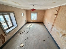 IMMEUBLE DE RAPPORT DE 316 M2, À RÉNOVER, COMMERCE LOUÉ 300€/MOIS, DÉPENDANCES DE 130 M2, POSSIBILITÉ DE RÉALISER PLUSIEURS APPARTEMENTS