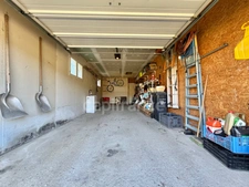 MAISON DE PLAIN-PIED DE 115 M2, TERRAIN DE 1 196 M2, 3 CHAMBRES, GARAGE DE 31 M2, CONSTRUCTION DE 2009, FIBRE OPTIQUE, SÉJOUR DE 48 M2, PANNEAUX PHOTOVOLTAIQUES
