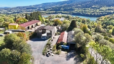 BÂTIMENTS INDUSTRIELS DE 1 815 M², TERRAIN DE 10 353 M², BUREAU DE 40 M², FIBRE OPTIQUE, 2 ACCÈS POIDS LOURDS, RÉSERVE INCENDIE DE 300 M³, TRANSFORMATEUR PRIVÉ 380 V