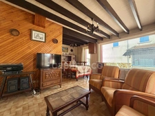 MAISON DE VILLAGE DE 185 M2 À RÉNOVER, 6 CHAMBRES, TERRAIN DÉPORTÉ DE 208 M2, COMBLES AMÉNAGEABLES DE 120 M2, FIBRE OPTIQUE, GARAGE, ATELIER, CAVE VOÛTÉE, TOUT-À-LÉGOUT, TF 182€