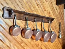 MAISON DE VILLAGE DE 185 M2 À RÉNOVER, 6 CHAMBRES, TERRAIN DÉPORTÉ DE 208 M2, COMBLES AMÉNAGEABLES DE 120 M2, FIBRE OPTIQUE, GARAGE, ATELIER, CAVE VOÛTÉE, TOUT-À-LÉGOUT, TF 182€