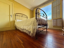 MAISON DE 75 M2 À RÉNOVER, TERRAIN CLOS DE 422 M2, 2 CHAMBRES, TOITURE DE 2024, GARAGE, TOUT-À-L'ÉGOUT