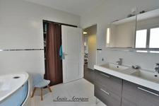 Demeure d’exception de 250 m² avec piscine, tennis et parc arboré à Saint-Sylvestre-sur-Lot(47)