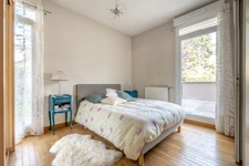 MORSANG SUR ORGE Appartement 4 pièces de 95m² - jardin de 279m² - 3 parkings dont un box double.