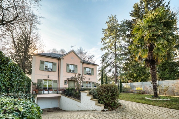  MORSANG SUR ORGE (91) Quartier Beausejour maison sur sous-sol total - 1117m² de terrain.