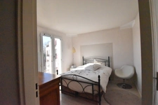 Dpt Essonne (91), à vendre VIRY CHATILLON appartement T4/5 avec box en sous-sol