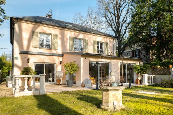  MORSANG SUR ORGE (91) Maison 4 chambres, édifiée sur sous-sol total - 1117m² de terrain.
