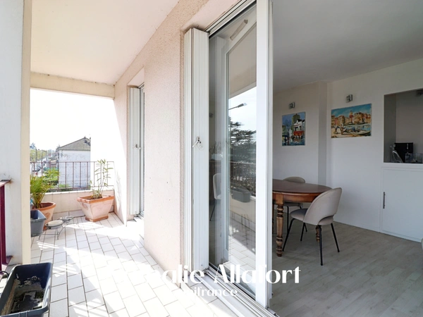 Dpt Essonne (91), à vendre VIRY CHATILLON appartement T5 