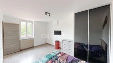 Secteur Quai du Rhône- maison individuelle rénovée 6P de 157,30 m² - confort et volumes - piscine 