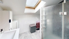 Secteur Quai du Rhône- maison individuelle rénovée 6P de 157,30 m² - confort et volumes - piscine 