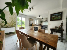 Maison familiale 4 chambres avec piscine - 27700