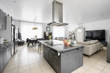 Maison rénovée 7 pièces et piscine - 27120 VILLEGATS