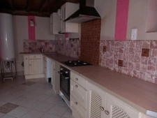 🏡 Maison de bourg à La Roche – 3 chambres + grenier – Garage – Idéale famille ou projet locatif