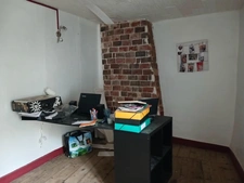 ensemble immobilier à saisir au creux de l'enfer (un T6 habitable, un grand t2 à restaurer, 2 caves , un garage et possibilités supplémentaires