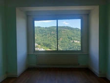 🏡 Appartement 3 pièces – Terrasse avec vue exceptionnelle – Thiers – 69 000 €