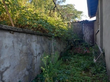 Ensemble immobilier à rénover comprenant maison de ville, appartement et 2 anciens ateliers de coutellerie