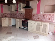🏡 Maison de bourg à La Roche – 3 chambres + grenier – Garage – Idéale famille ou projet locatif