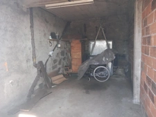 Ensemble immobilier A RESTAURER ENTIEREMENT comprenant maison de ville, appartement et 2 anciens ateliers de coutellerie