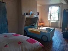 Maison de ville 88 m² avec garage, grenier aménageable et fort potentiel d'investissement – Quartier du Moutier à Thiers