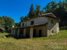 Fermette de caractère avec 3,6 hectares de terrain – Hameau de Sermentizon