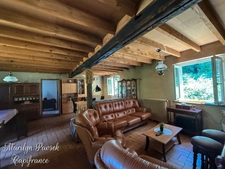 Fermette de caractère avec 3,6 hectares de terrain – Hameau de Sermentizon