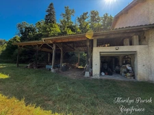 Fermette de caractère avec 3,6 hectares de terrain – Hameau de Sermentizon