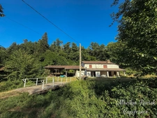 Fermette de caractère avec 3,6 hectares de terrain – Hameau de Sermentizon