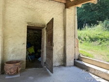 Fermette de caractère avec 3,6 hectares de terrain – Hameau de Sermentizon