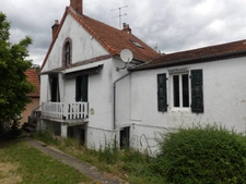 Maison à vendre 6 pièces NERIS LES BAINS (03)