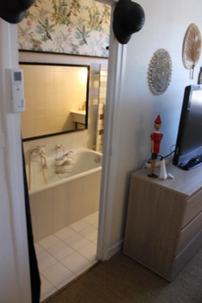 House for sale, 8 rooms, QUINSSAINES (03)