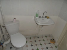 5-room apartment for sale in NERIS LES BAINS (03)