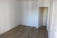 Building for sale in Commentry (03)