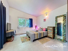 House with swimming pool in a tropical setting - 5 rooms PETIT BOURG (971)