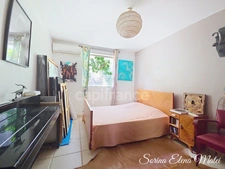 Bright villa with cathedral ceiling and swimming pool, in the heart of everything