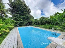 House with swimming pool in a tropical setting - 5 rooms PETIT BOURG (971)