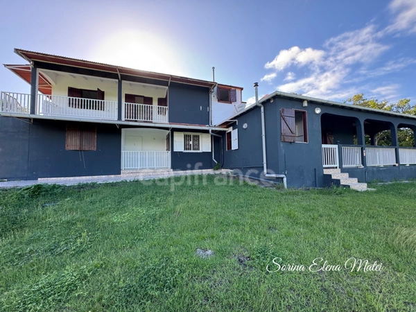 Maison à vendre 9 pièces  (971)