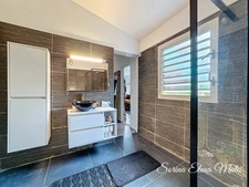 Maison avec piscine au cœur d’un écrin tropical - 5 pièces PETIT BOURG (971)
