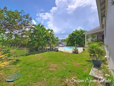 Bright villa with cathedral ceiling and swimming pool, in the heart of everything