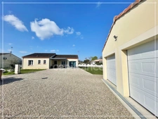 ✨ Maison familiale rénovée – Roquefort (proximité commerces et écoles) ✨