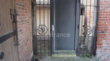 Local/bureau à vendre STEENWERCK (59) Corps de ferme au carré pour un usage mixte sur une parcelle de 27 474 m²