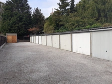 GARAGES à vendre VILLENEUVE D'ASCQ (59) 8 garages en batterie tous loués 