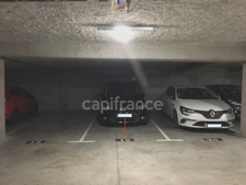 Parking en residence sécurisé à vendre LILLE (59) vendu occupé, au carrefour des rues Iéna, des Postes , Wazemmes.
