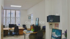 Local/bureau à vendre ROUBAIX (59) Quartier:gare, centre-ville 114,85m2 , 2 parkings .