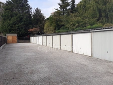 GARAGES à vendre VILLENEUVE D'ASCQ (59) 8 garages en batterie tous loués 